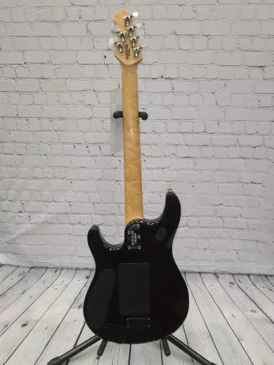 Ernie Ball Music Man - 961102600 2